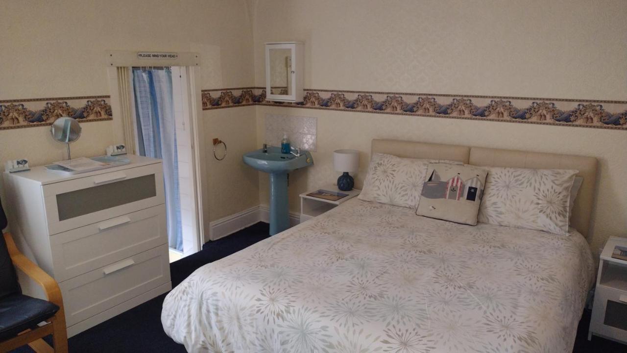 The Kathrene Holiday Flats Fleetwood Exteriör bild