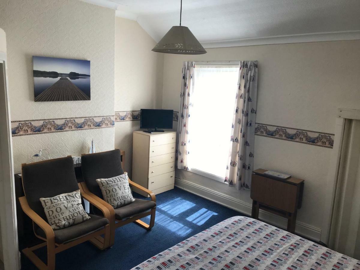 The Kathrene Holiday Flats Fleetwood Exteriör bild